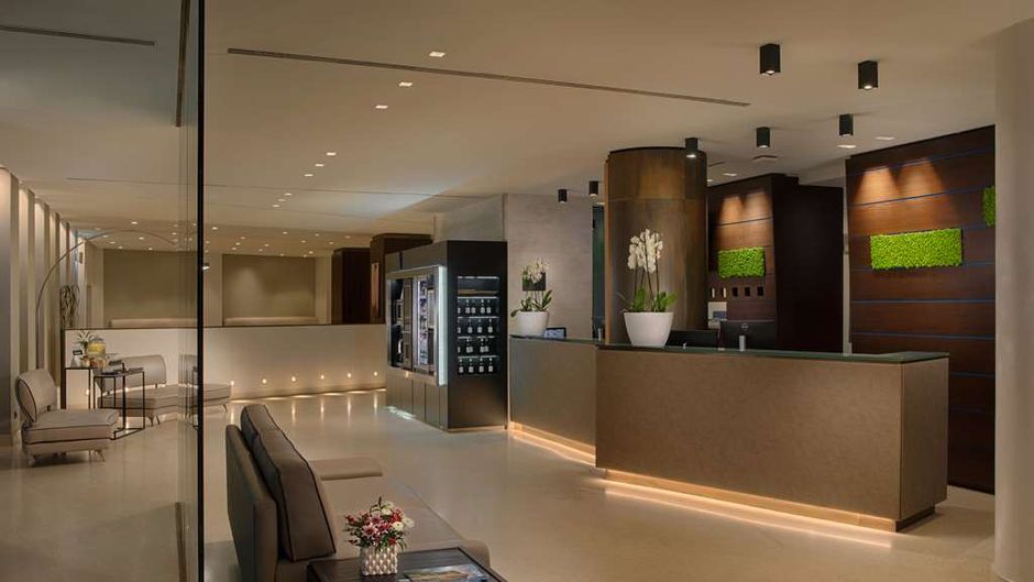 NH Bergamo Lobby