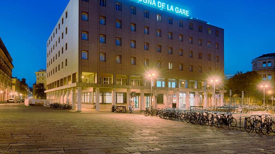NH Bologna De La Gare Exterior
