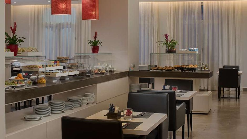 NH Genova Centro Restaurant