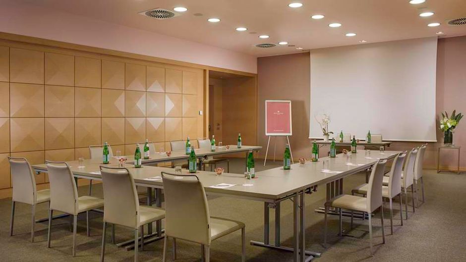 NH Collection Milano Touring Meeting