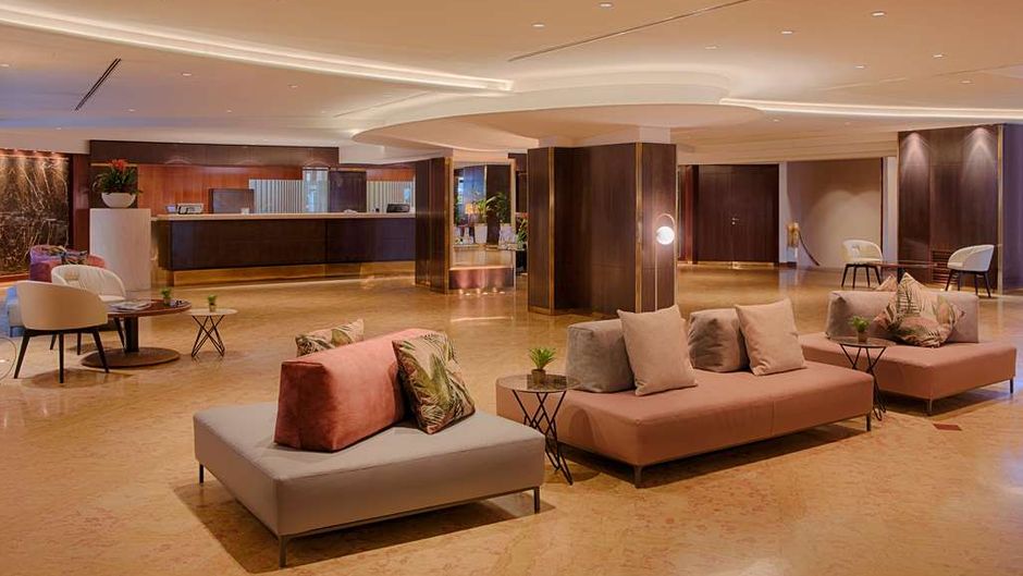 NH Roma Villa Carpegna Lobby