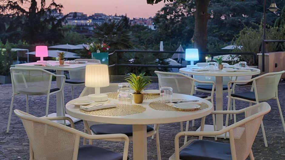 NH Roma Villa Carpegna Exterior