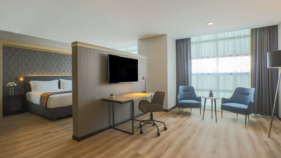 NH Mexico City Valle Dorado Room