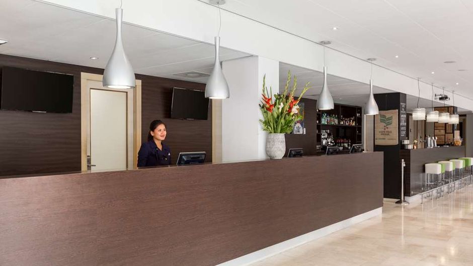 NH Amsterdam Zuid Lobby