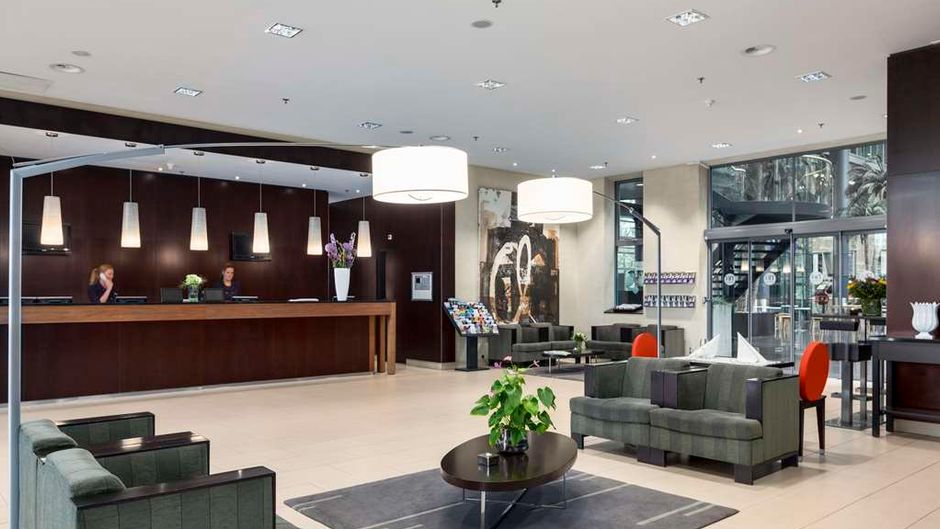 NH Den Haag Lobby