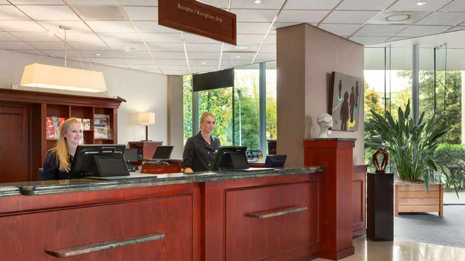 NH Maastricht Lobby