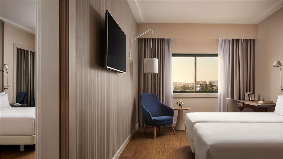 NH Lisboa Campo Grande Room