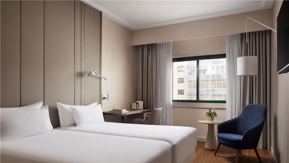 NH Lisboa Campo Grande Room