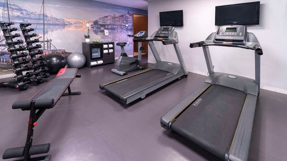 NH Collection Porto Batalha Health