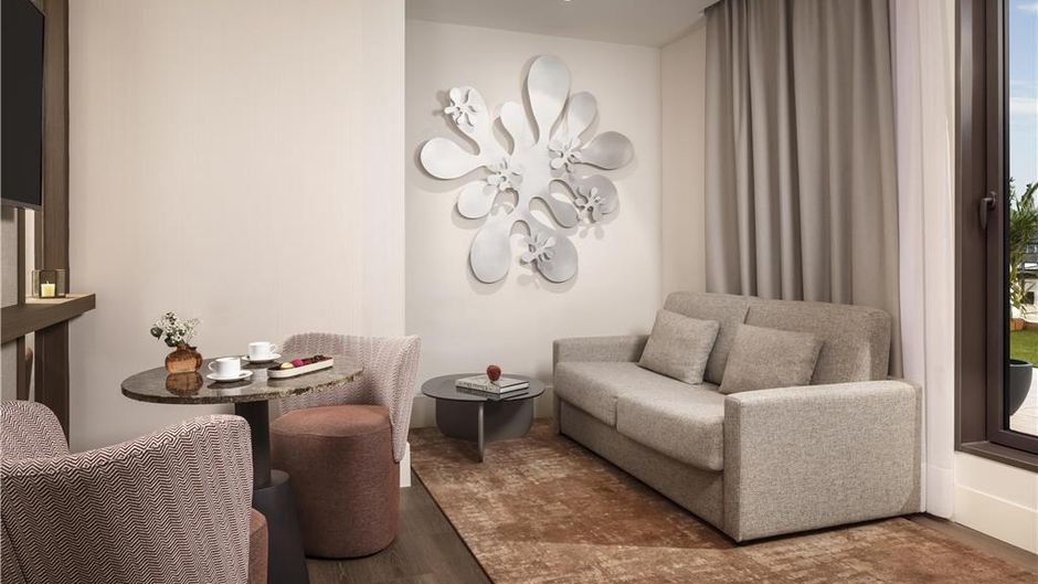 NH Collection Gran Hotel Calderon Suite