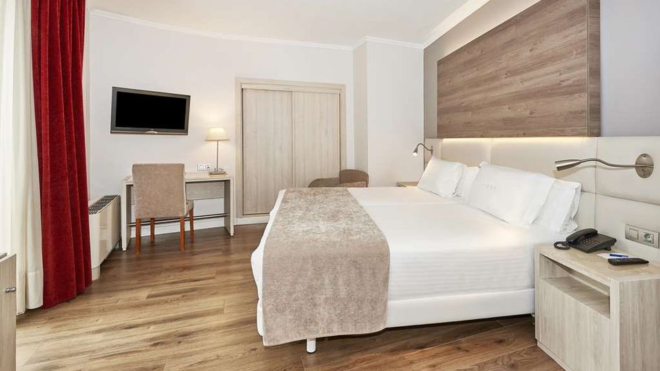 NH Cordoba Califa Room
