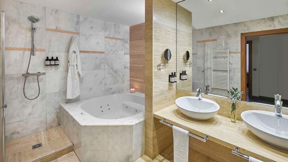 NH Gran Hotel Casino Extremadura Room