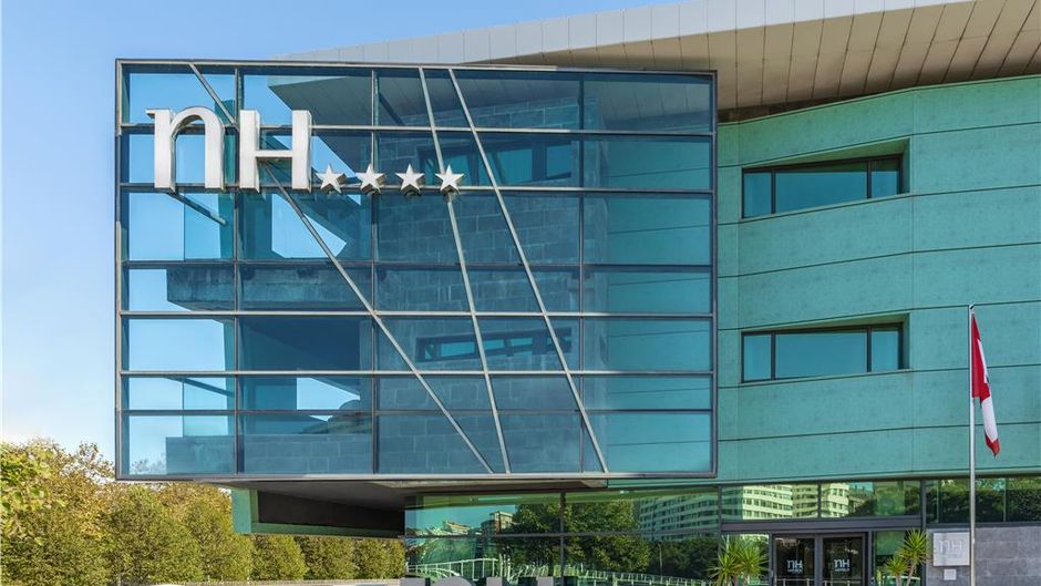 NH Gijon Exterior