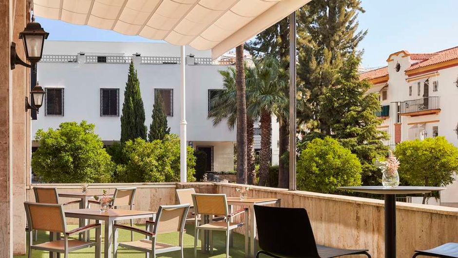 NH Luz Huelva Restaurant