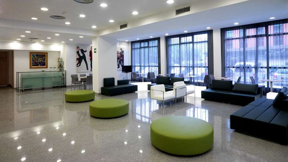 NH La Avanzada Lobby