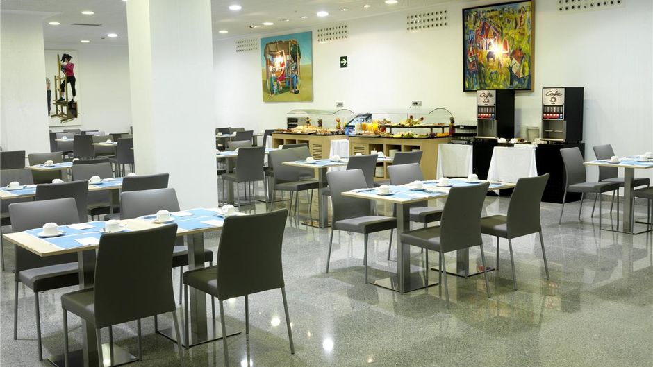 NH La Avanzada Restaurant