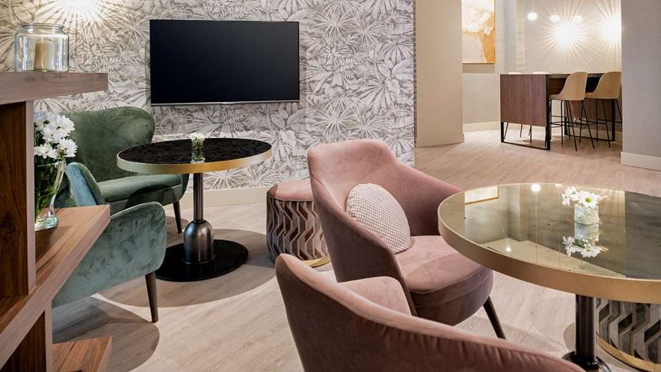 NH Collection Leon Plaza Mayor Lobby