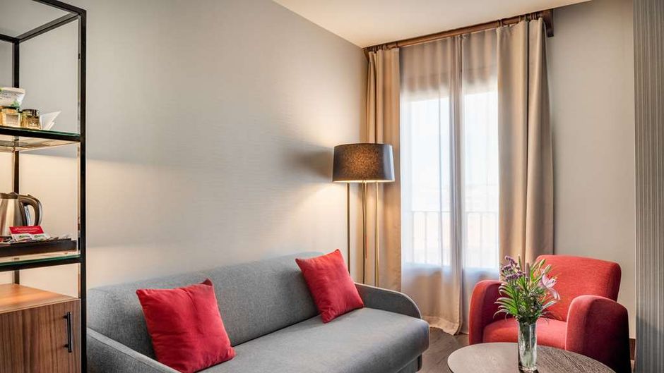 NH Collection Leon Plaza Mayor Suite
