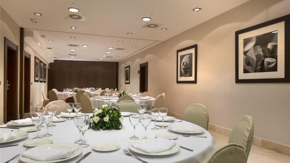 NH Collection Leon Plaza Mayor Restaurant