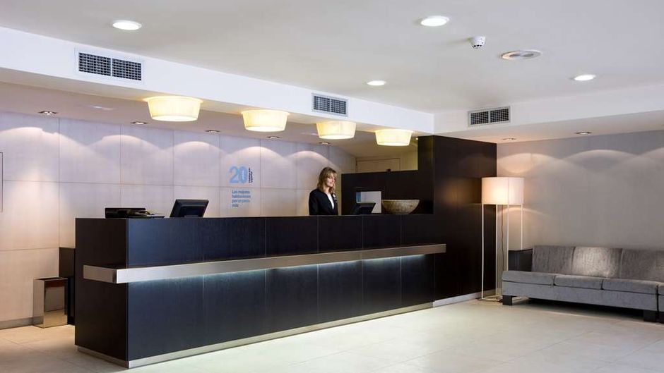 NH Lleida Pirineos Lobby