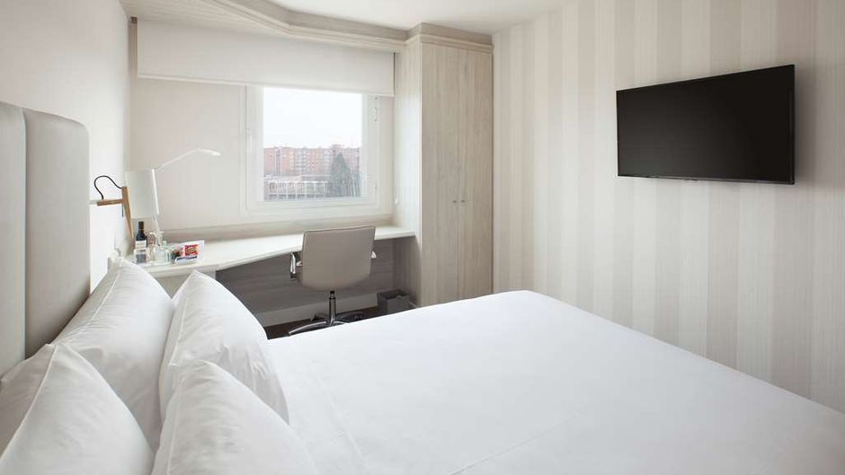 NH Madrid Barajas Airport Room
