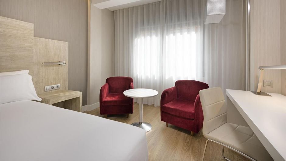 NH Madrid Chamberi Room