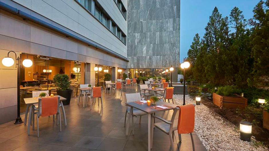 NH Madrid Las Tablas Exterior