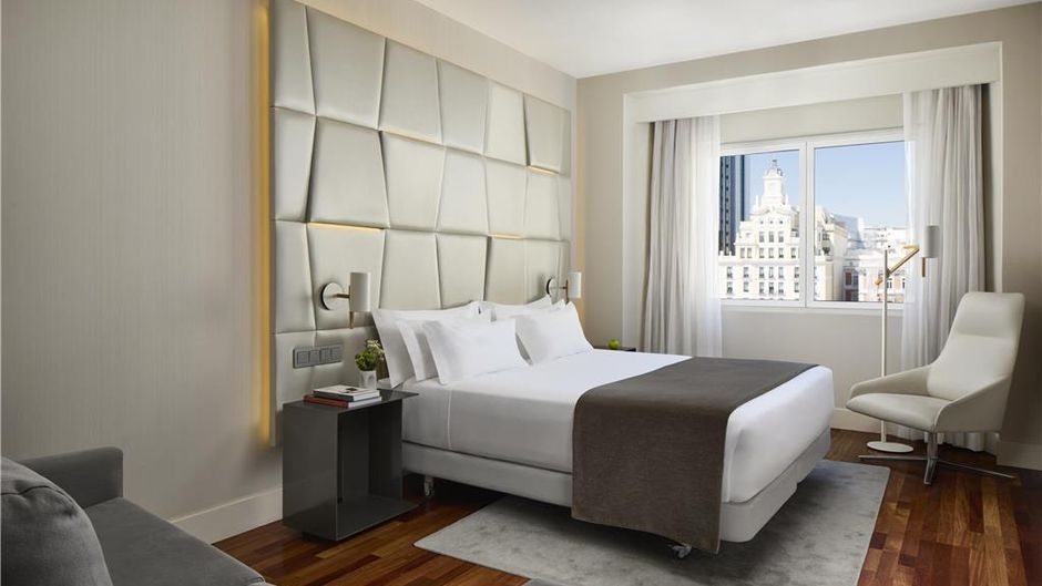 NH Collection Madrid Colon Room