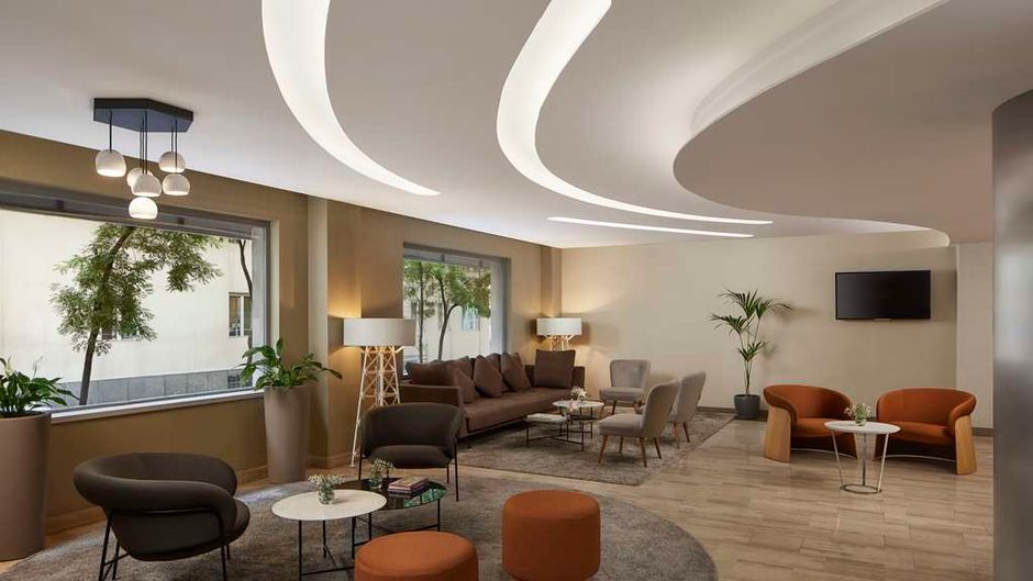 NH Madrid Zurbano Lobby