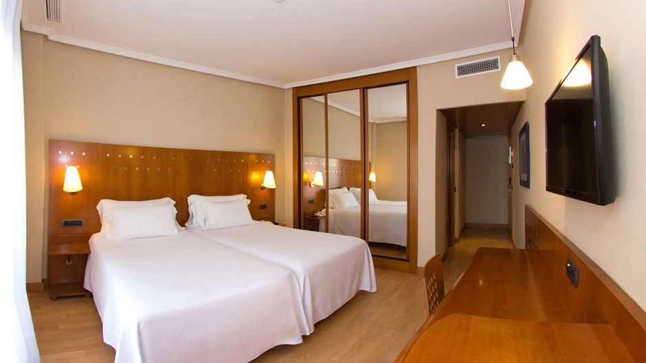 NH San Pedro de Alcantara Room
