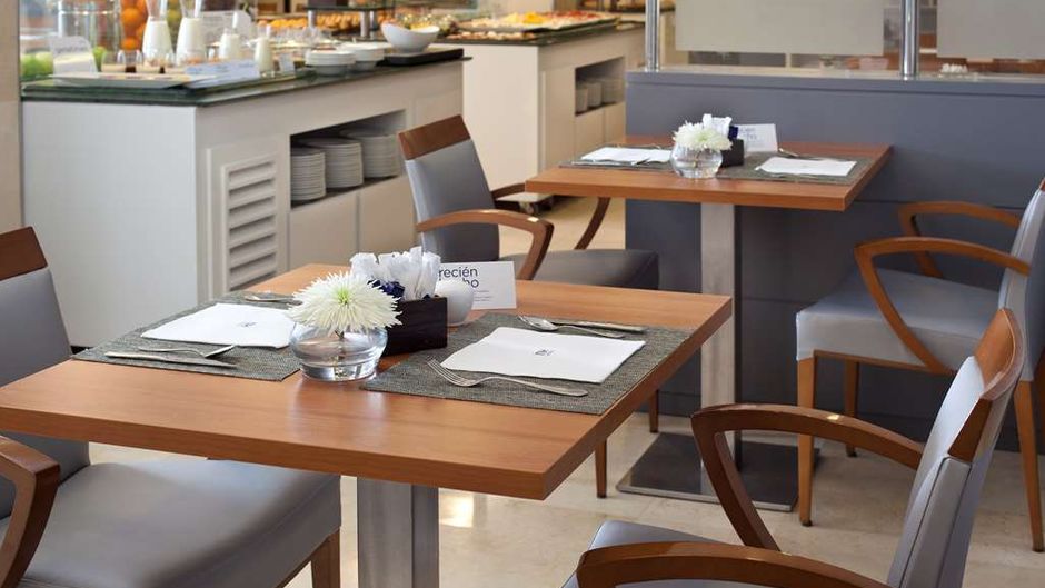 NH Ciudad de Santander Restaurant
