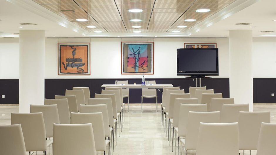 NH Ciudad de Santander Room