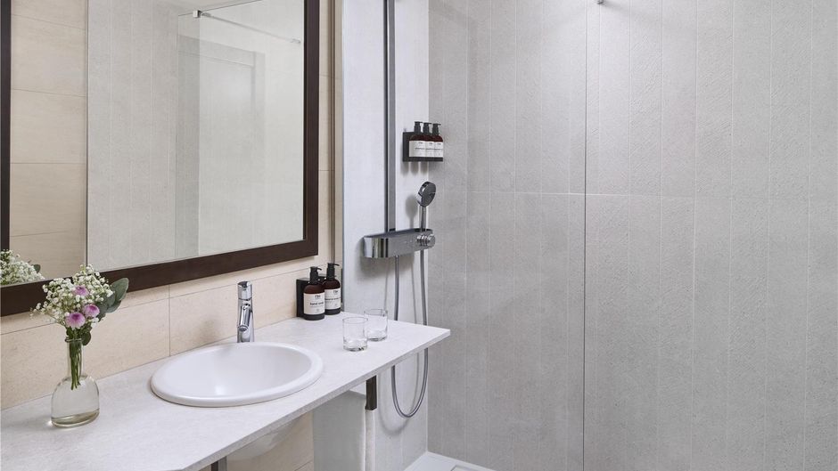 NH Ciudad de Santander Room