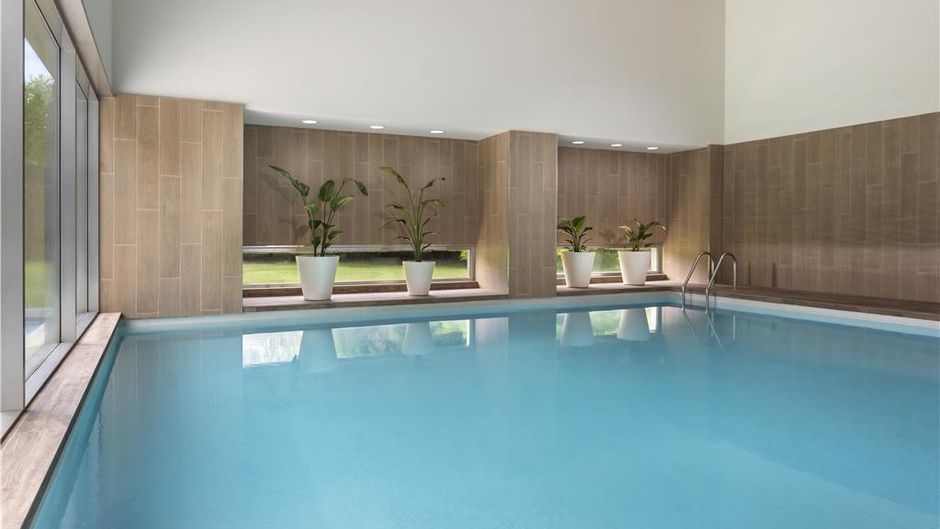 NH Collection Santiago de Compostela Pool