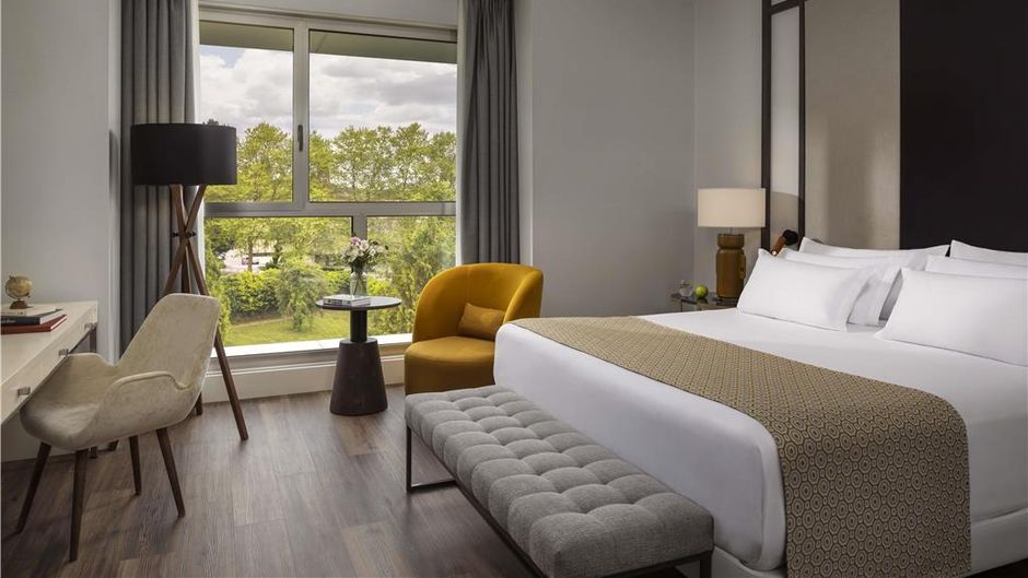 NH Collection Santiago de Compostela Room