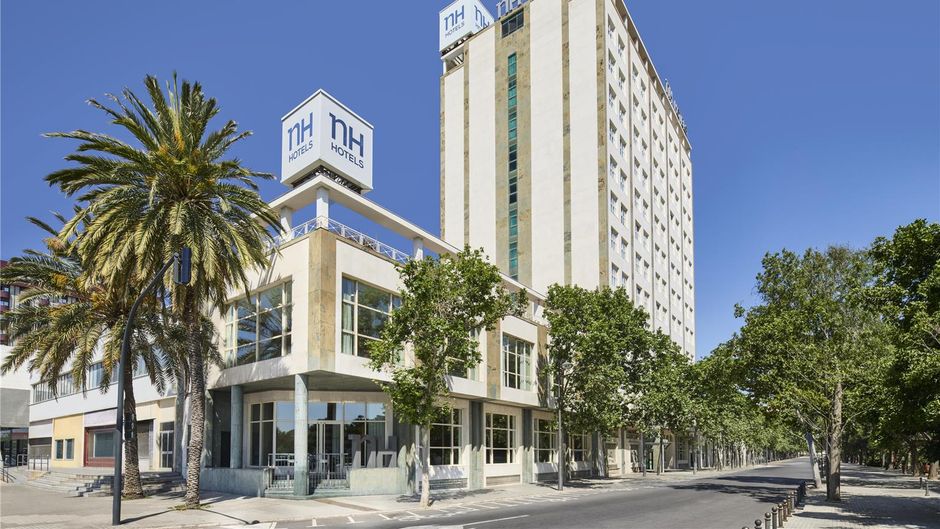 NH Valencia Center Exterior