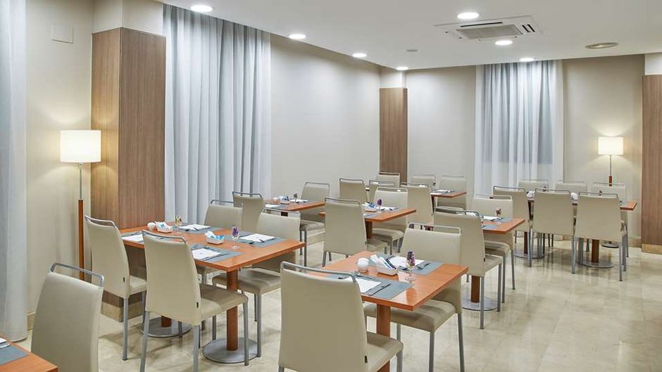 NH Valencia Las Ciencias Restaurant