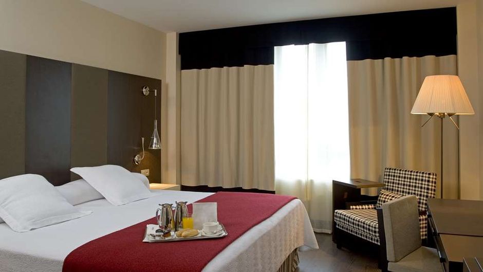 NH Valladolid Balago Room