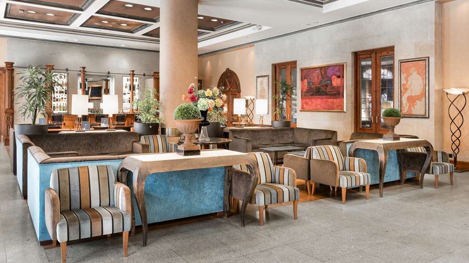 NH Collection Vigo Lobby