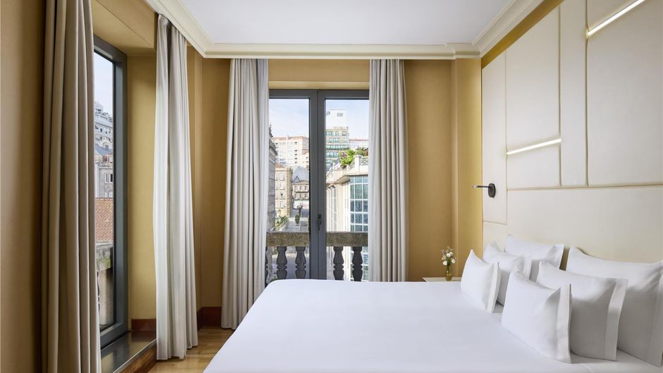 NH Collection Vigo Room