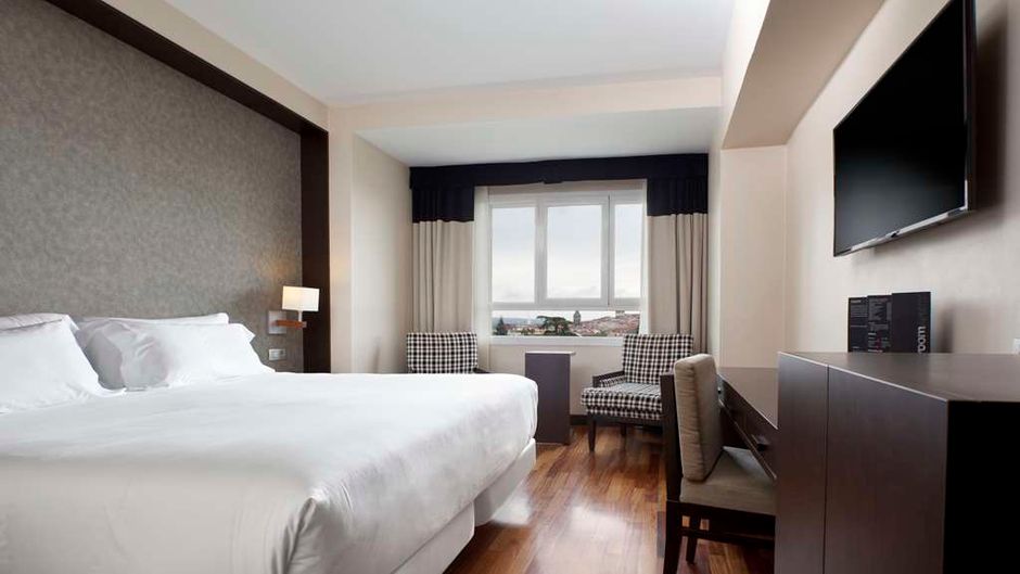 NH Canciller Ayala Vitoria Room