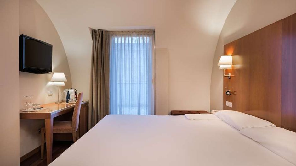 NH Zamora Palacio del Duero Room