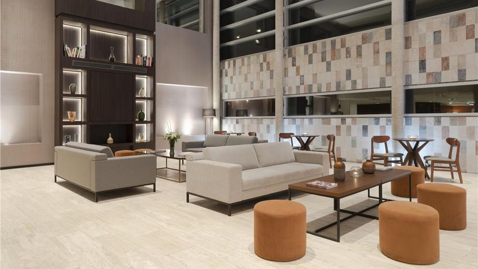 NH Montevideo Columbia Lobby