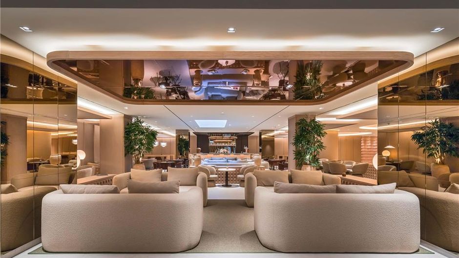 Barcelo Bilbao Nervion Lobby