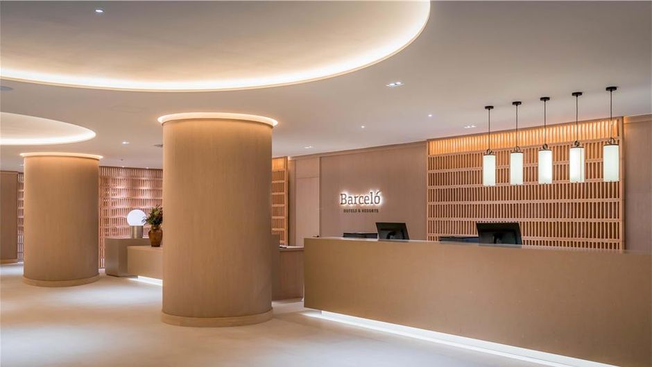 Barcelo Bilbao Nervion Lobby
