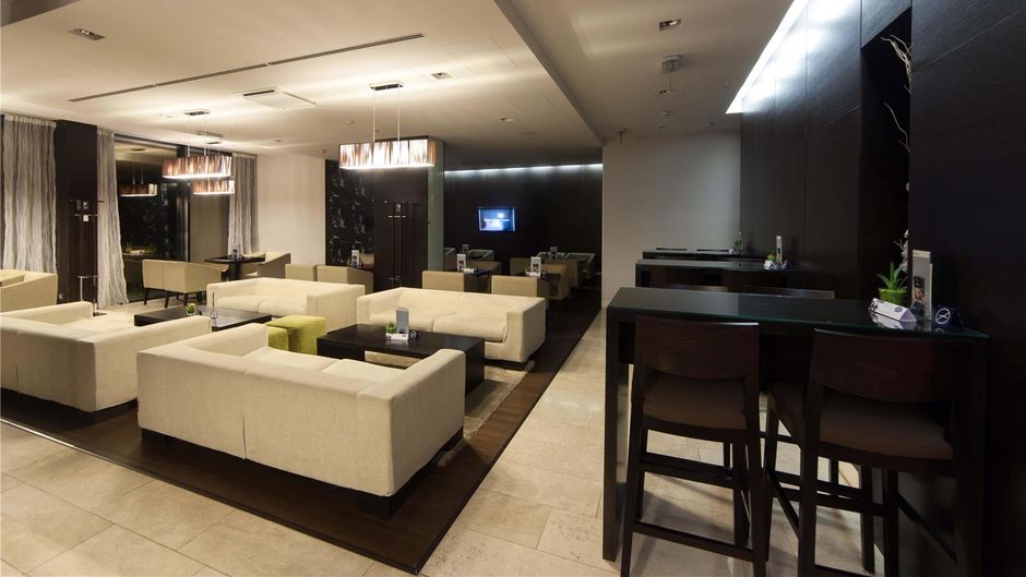 Occidental Praha Five Lobby