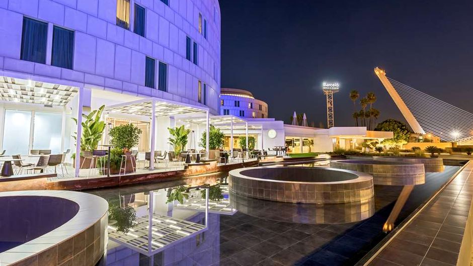 Barcelo Sevilla Renacimiento Exterior