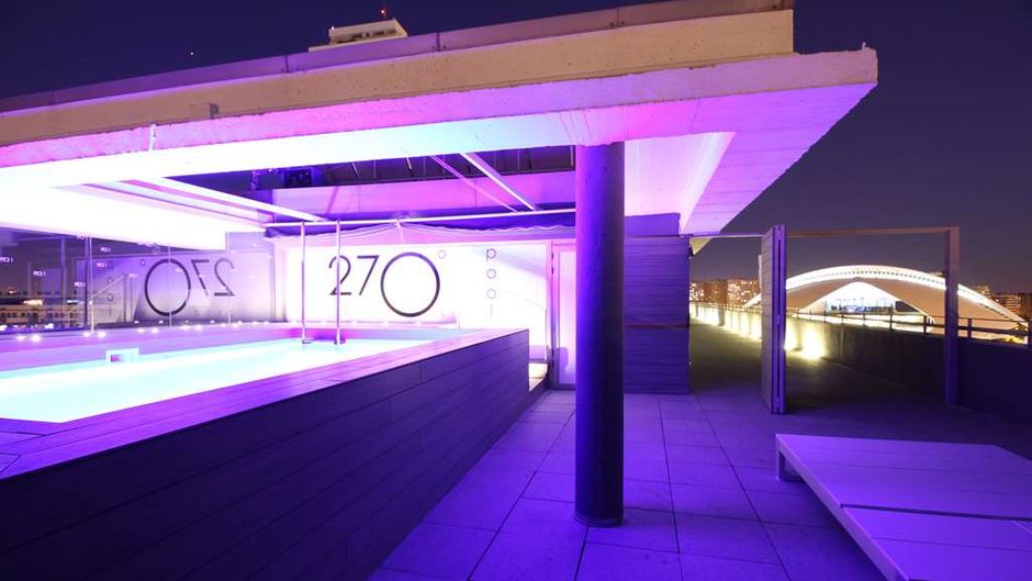 Barcelo Valencia Pool