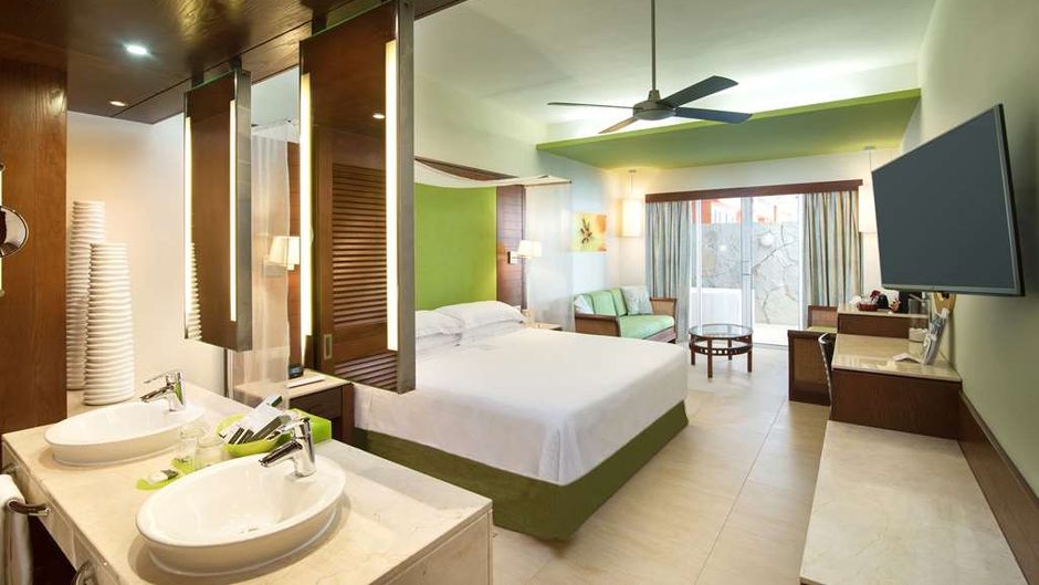Barcelo Bavaro Palace Suite