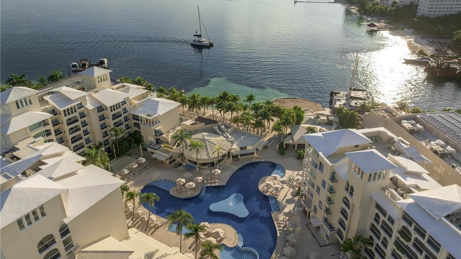 Occidental Costa Cancun Beach